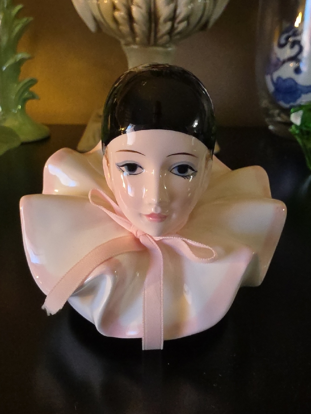 Vtg Schmid 1981 'Pierrot Love' Porcelain Music Box Base - Wood & White Trim
